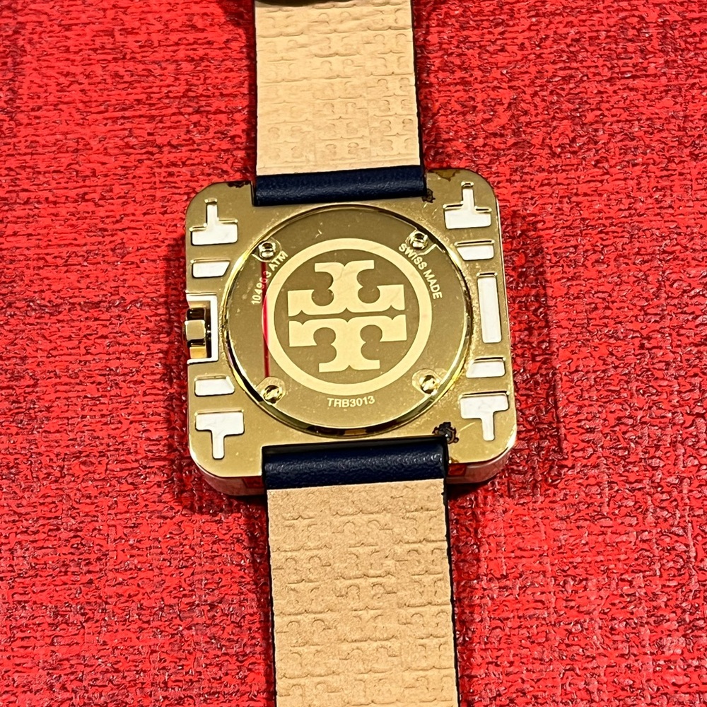 TORY BURCH ‘LIZZIE’ PRE-LOVED AUTHENTIC NAVY &WHITE SQUARE DESIGN LEATHER WATCH - Picture 16 of 16